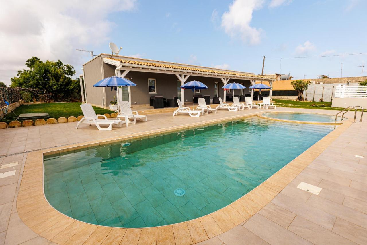 Aparthotel Perladelmare Avola Exteriér fotografie